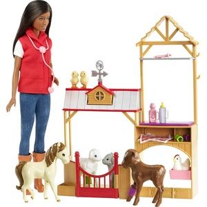 Barbie Career Sweet Orchard Farm and Vet Playset, Blonde Hair